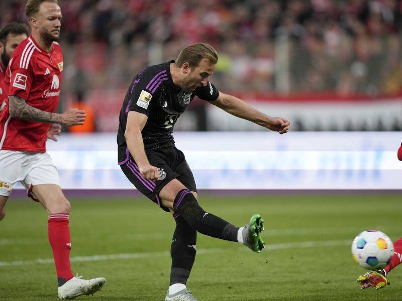 Harry Kane attempts to score in Bayern Munich's 5-1 rout of Union Berlin. (AP PHOTO)